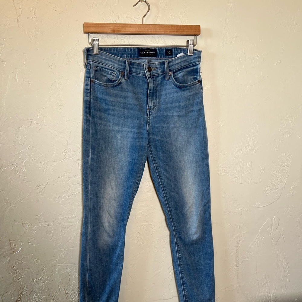 LABOR DAY CLEARANCE Lucky Brand Jeans Size 6
